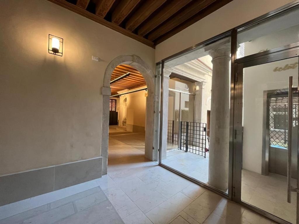 Immobiliare Nk Palazzo Bonvicini Veneza Exterior foto