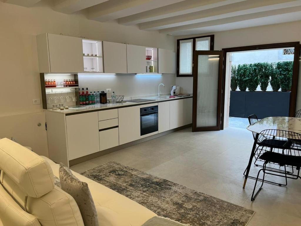 Immobiliare Nk Palazzo Bonvicini Veneza Exterior foto